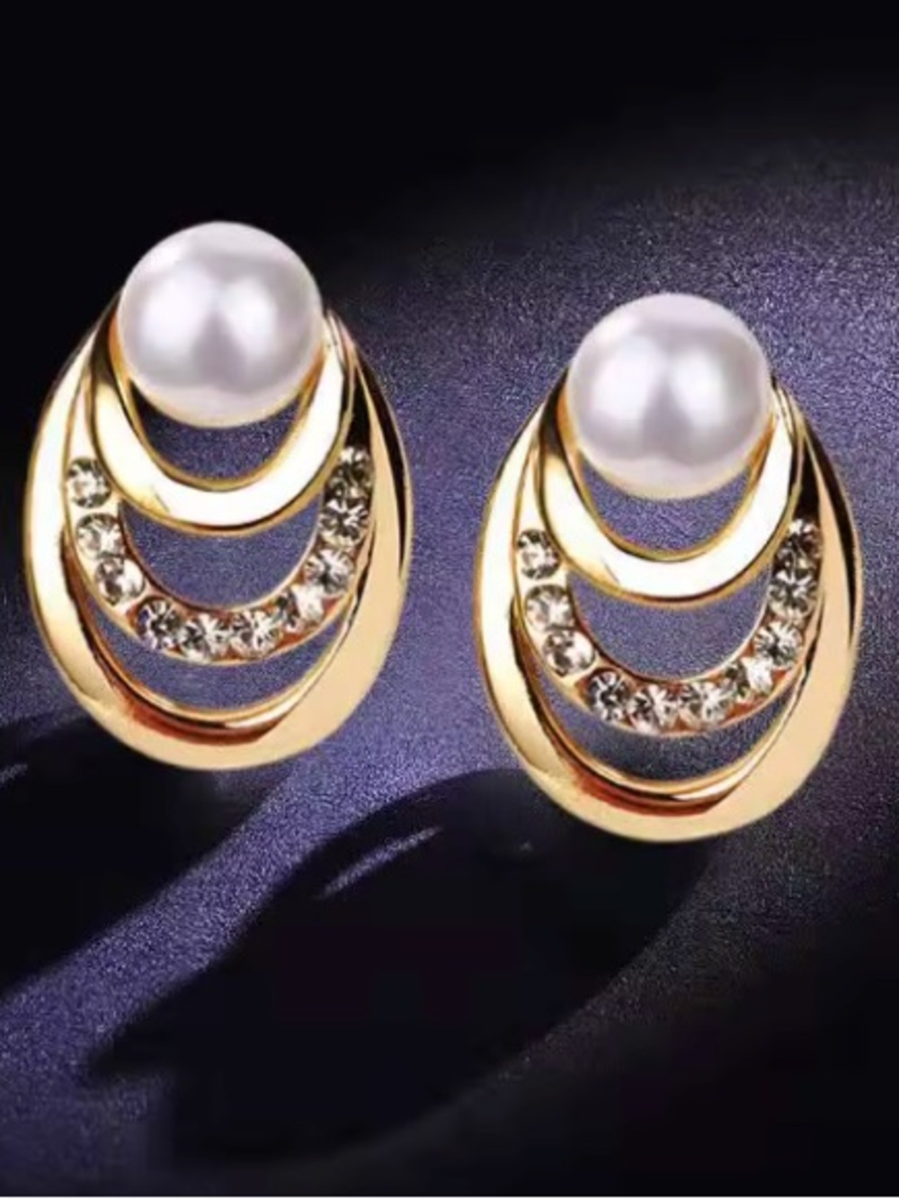 Gold Pearl & Crystal Drop Stud Earrings. - Picture 4 of 8